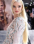 275799749_anya-180.jpg
