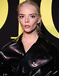 383471786_anya-15.jpg