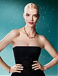529008550_anya-taylor-joy-carljin-jacobs-tiffany-co-holiday-campaign-31st-october-20.jpg