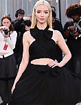 726063615_anya5-4.jpg