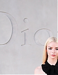 726179971_anya7-3.jpg
