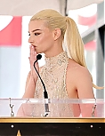 729813281_anya2-8.jpg