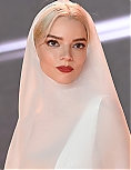 anya-12~4.jpg