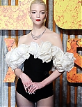 anya-143~8.jpg