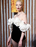 anya-158~9.jpg