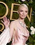 anya-24~30.jpg