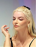 anya-26~42.jpg
