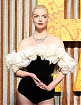 anya-283~1.jpg