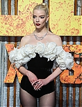 anya-318~1.jpg