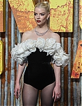 anya-325~1.jpg
