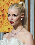 anya-333~1.jpg