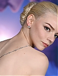 anya-409~1.jpg