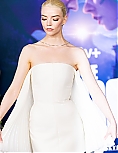 anya-456~1.jpg