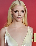 anya-47~37.jpg
