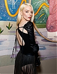 anya-77~18.jpg