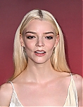 anya-80~23.jpg