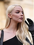 anya-84~16.jpg