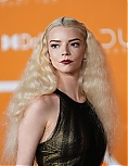 anya-93~1.jpg