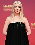 anya11-17~0.jpg
