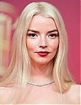 anya11-22~0.jpg