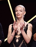 anya11-26~1.jpg