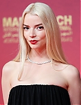 anya12-10~1.jpg
