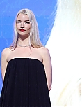 anya13-25~0.jpg