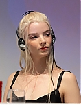 anya2-10~3.jpg
