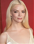 anya2-32~3.jpg