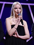 anya6-24~0.jpg