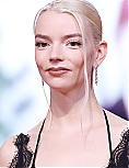anya7-22~1.jpg