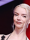 anya7-26~0.jpg