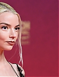 anya8-30~0.jpg