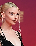 anya8-32~0.jpg