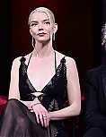 anya8-63~0.jpg