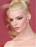 anya9-39~0.jpg